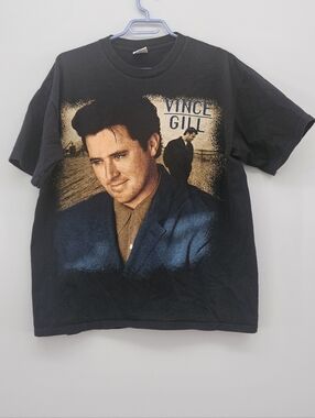 Vince Gill 1995 Country Music Concert Black Graphic Band Tee